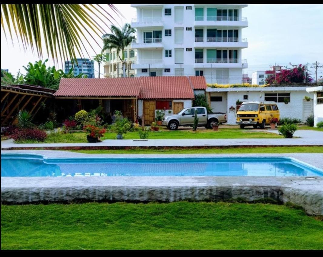 Caramba Hospedaje Hotel Tonsupa Exterior photo